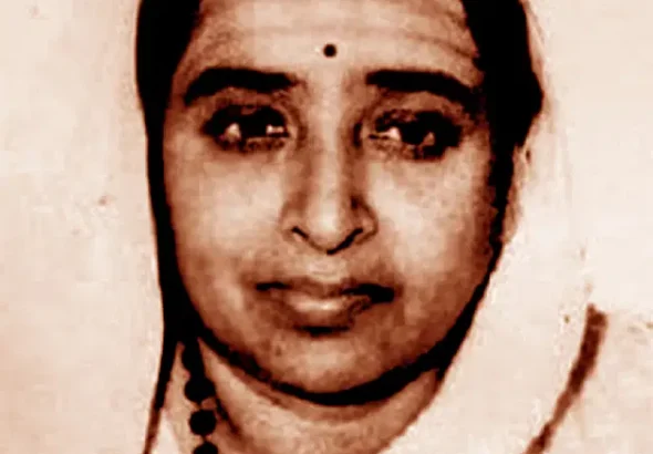 "ಜಯದೇವಿತಾಯಿ ಲಿಗಾಡೆ"