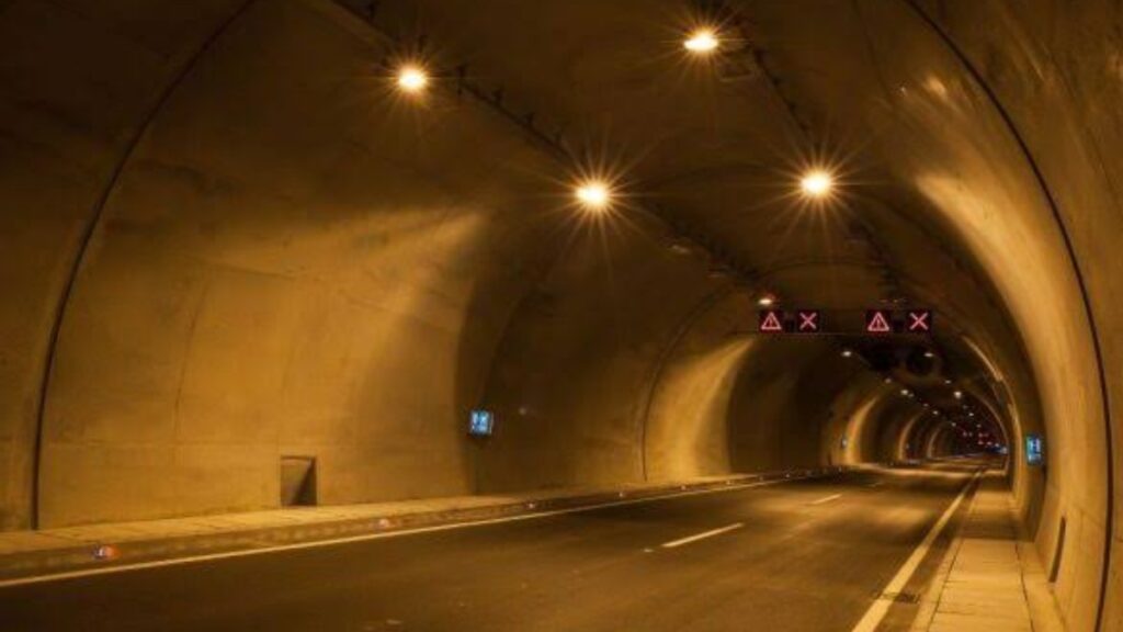 construction-of-18-km-tunnel-road-in-bengaluru-1717215224