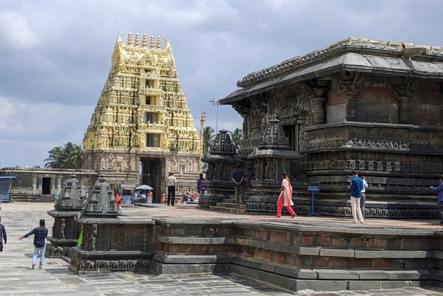 gopuram-view-chennakeshava-temple-belur