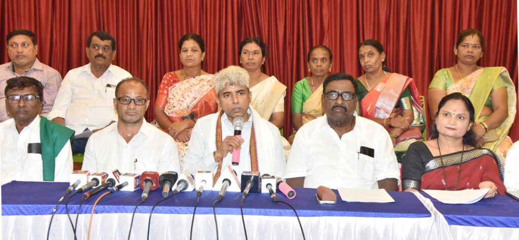 WhatsApp Image 2025-12-11 at 4.14.43 PM