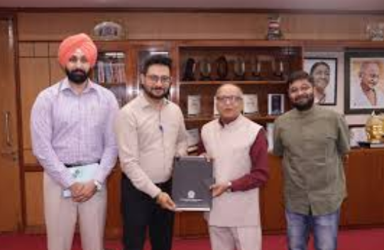 fcf69c4c995c7ec9387b6dbab3327c6e1dc4e3b14514e0253196644e6c27aa7f.0