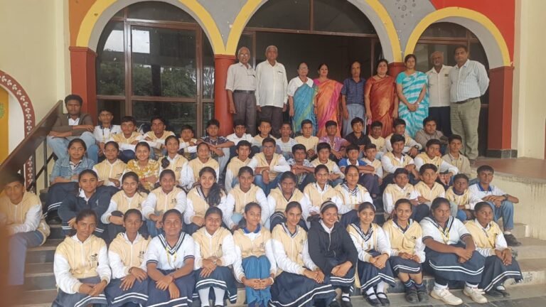 Banu mushthak with student-2