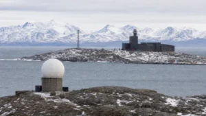 important-military-and-space-bases-in-the-arctic-eh08-600x338