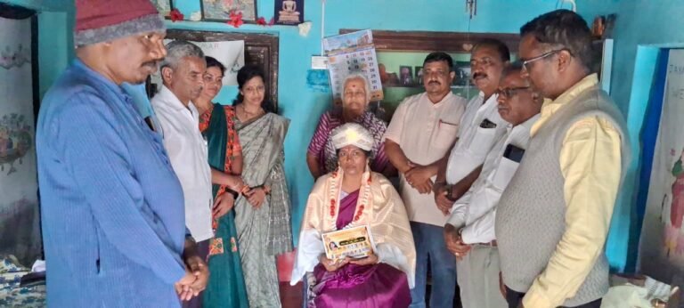 Felicitation of Sujaladevi,